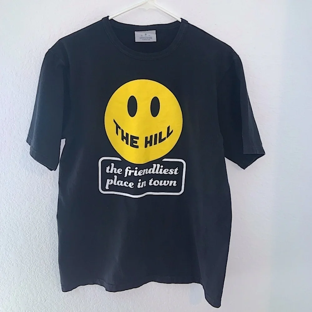 Champion Tee - Picture 2 of 9